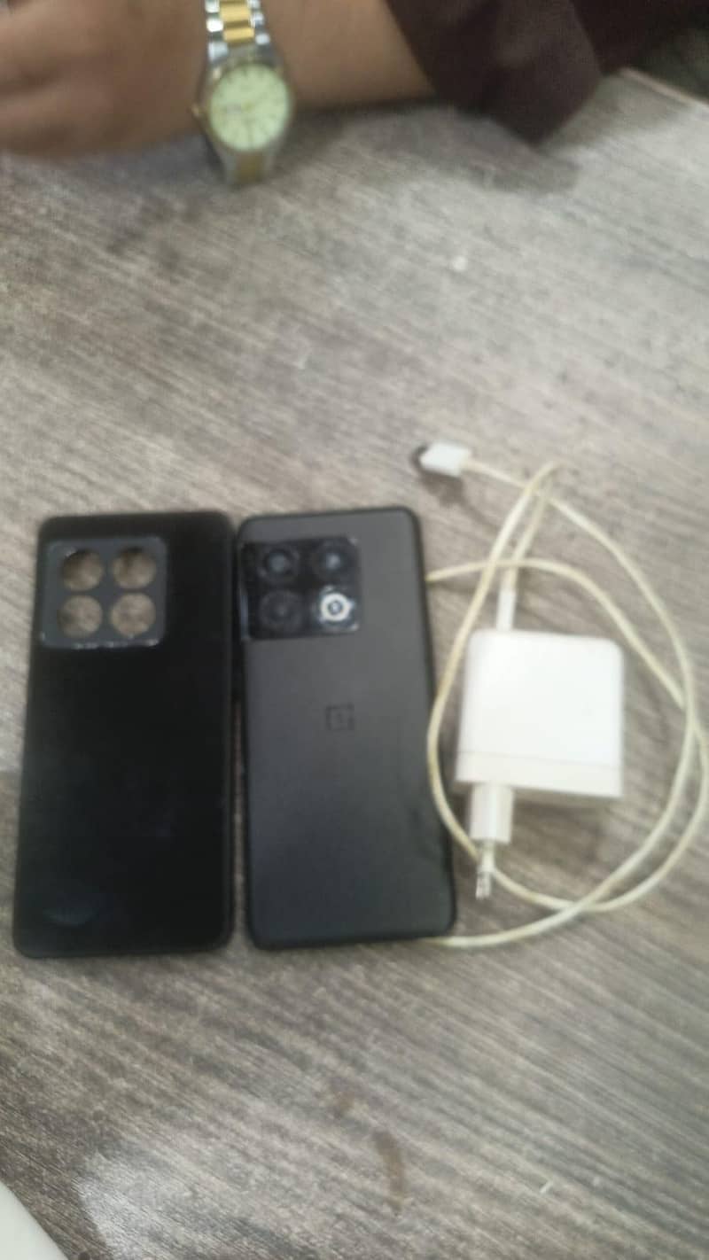 One Plus 10 Pro 1