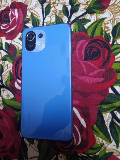 Xiaomi 11 Lite (10/9 Condition) – Original Box – 100% Sealed Phone