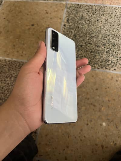 Vivo V20