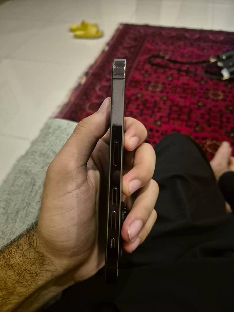 Apple iPhone 14 Pro 3