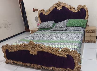 Original Oak Wood King Size Carved Wooden Bed with Mattress For Sale