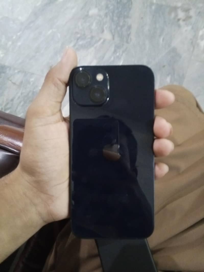 Apple iPhone 13 0