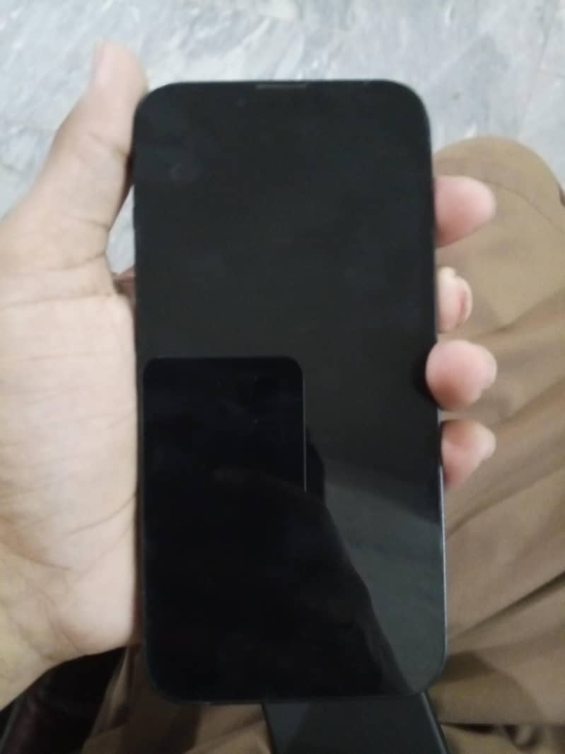 Apple iPhone 13 3