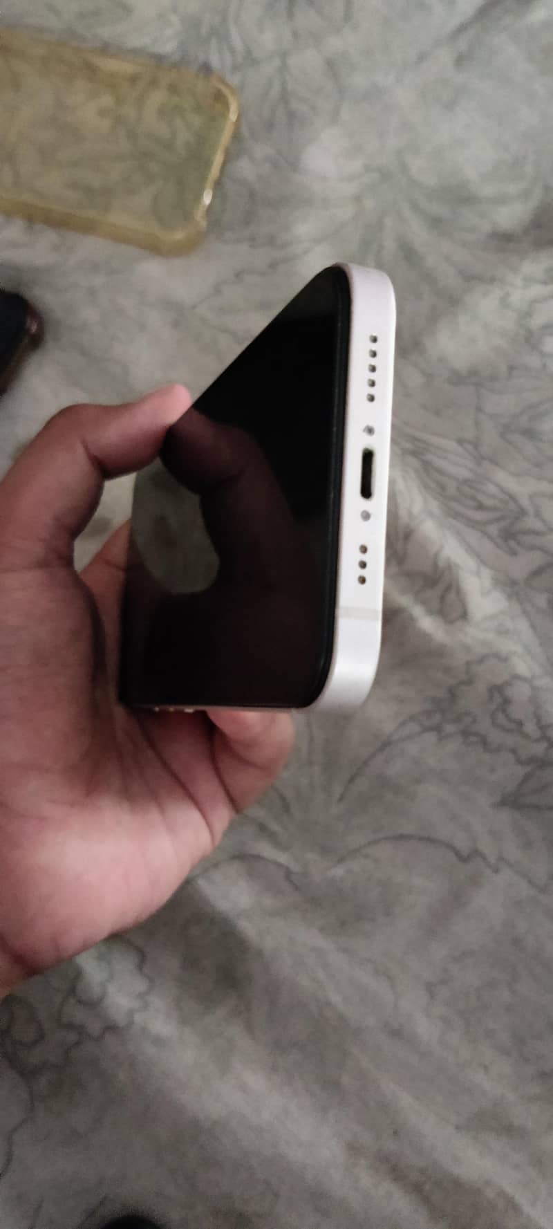 Apple iPhone 12 6