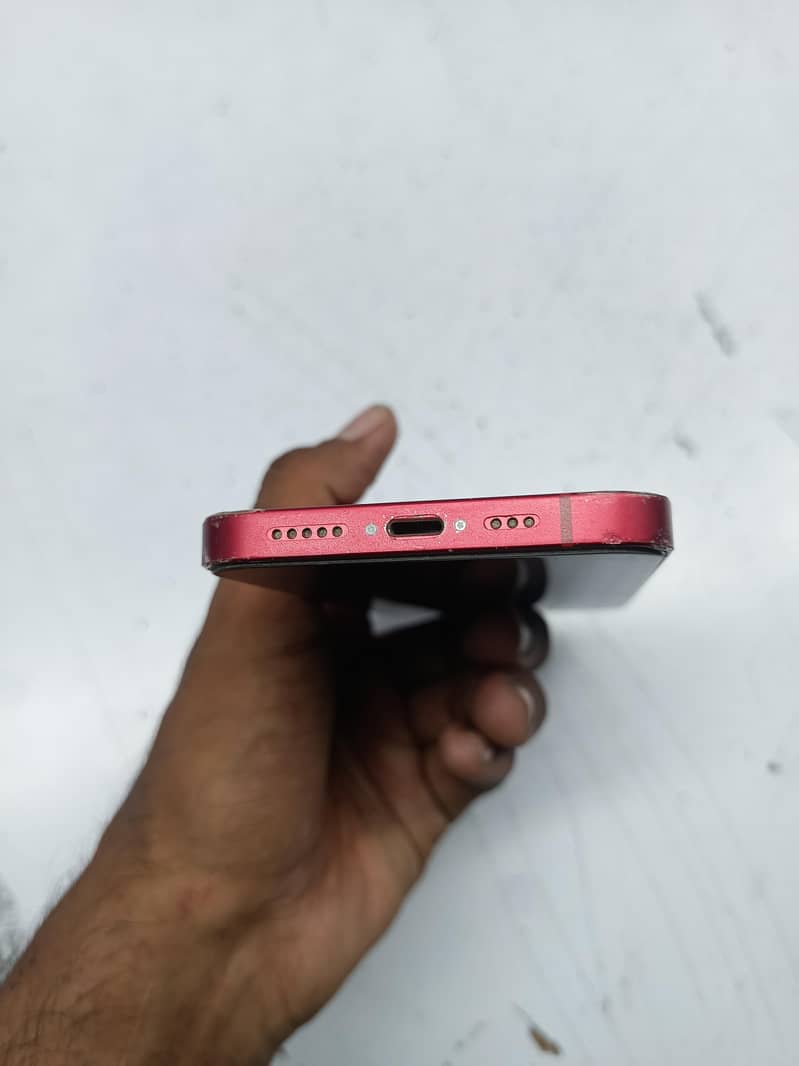 Apple iPhone 13 1