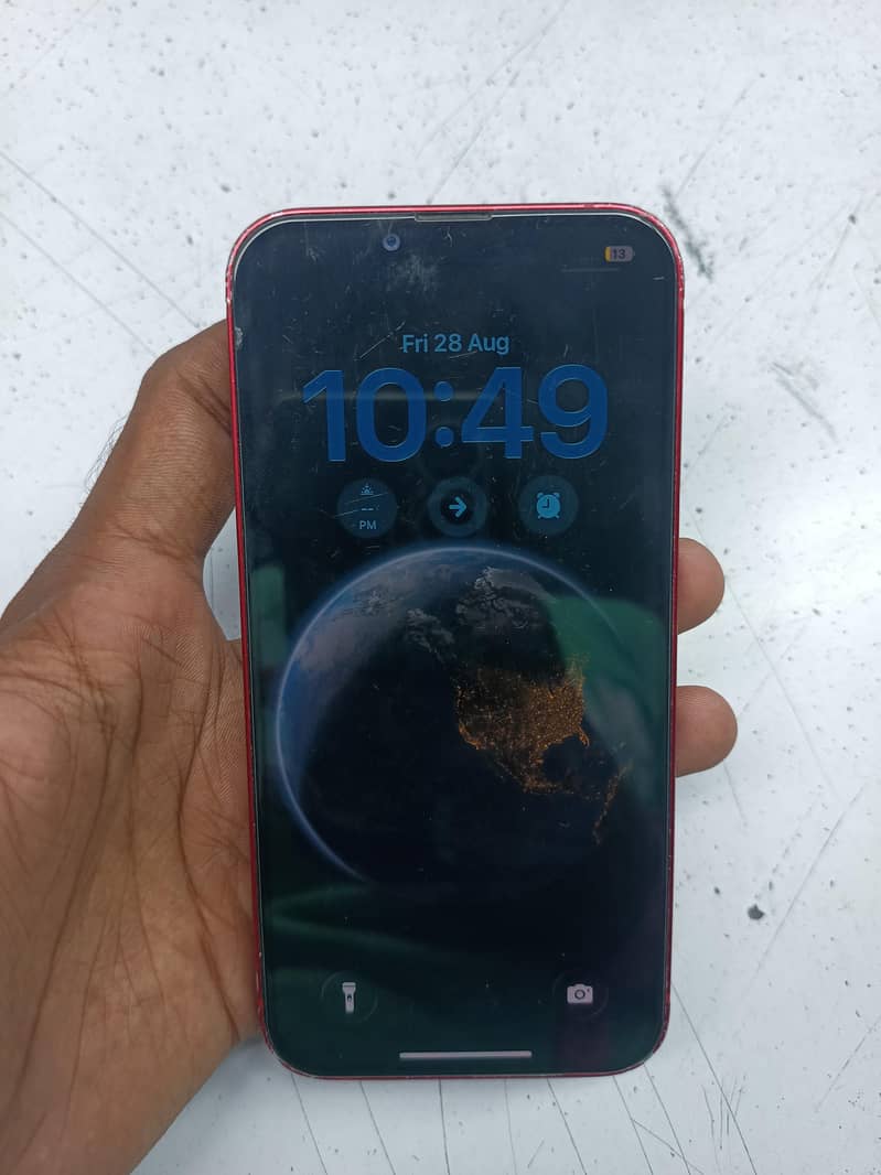 Apple iPhone 13 7