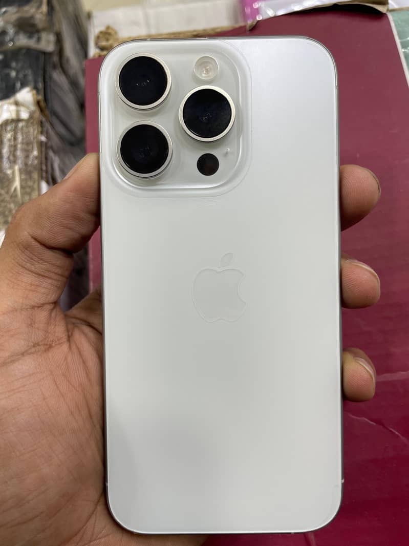 Apple iPhone 15 Pro 1