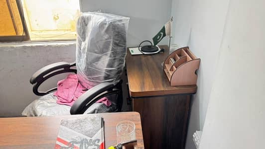 COMPLETE OFFICE FURNITURE
