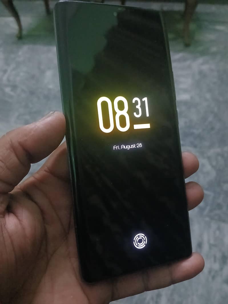 Tecno Spark 20 Pro Plus 0