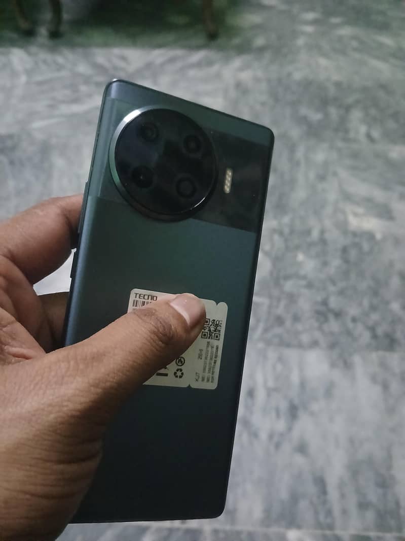 Tecno Spark 20 Pro Plus 2