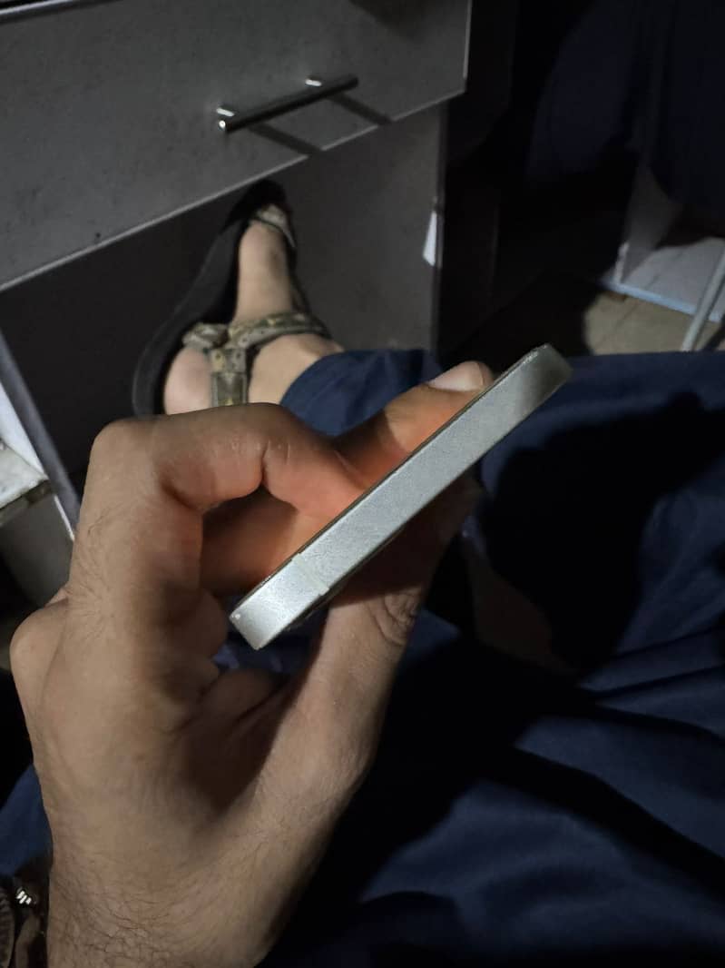 Apple iPhone 12 2