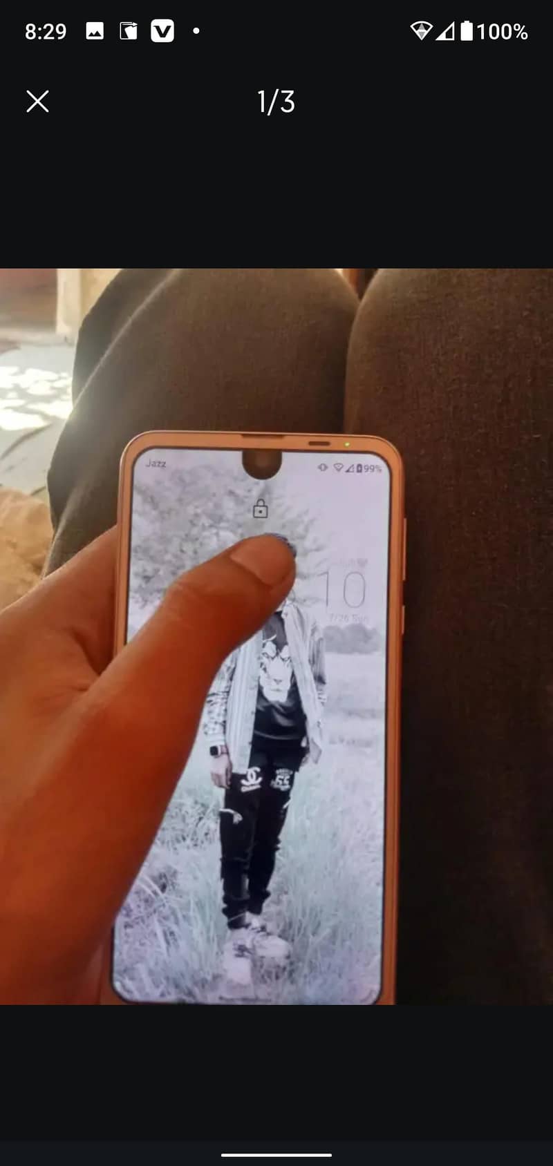Sharp Aquos R2 0