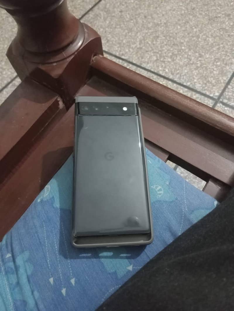 Google Pixel 6a 1