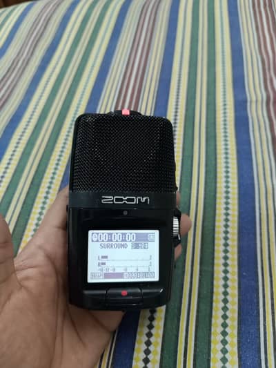 ZOOM H2n Handy Recorder (USB port Damaged) & battery cover missing