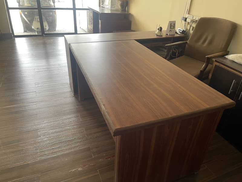 Office table 0