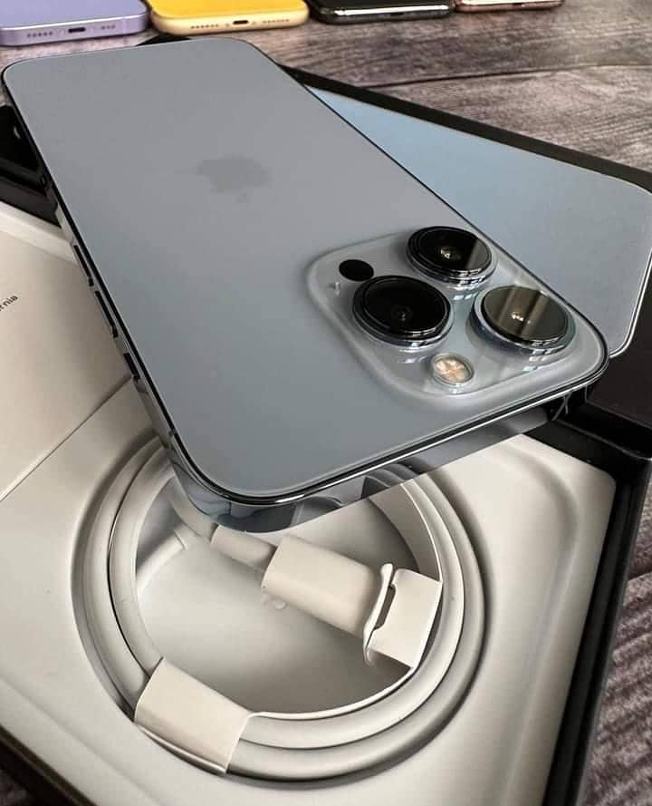 iphone Xsmax 11,12,13,14,15,16, 17 Pro Max available on instalment 11