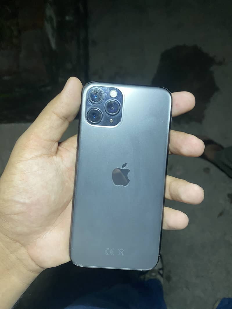 Apple iPhone 11 Pro 1
