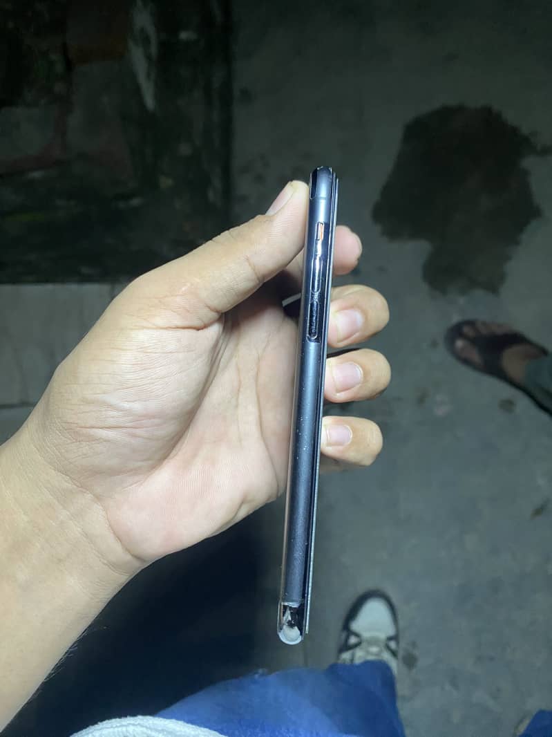 Apple iPhone 11 Pro 5