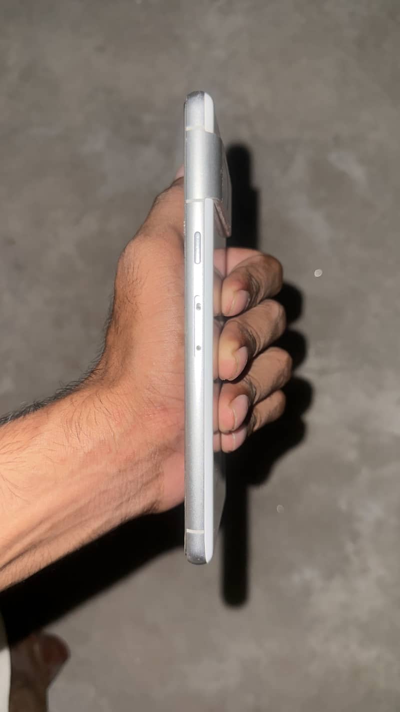 Google Pixel 7 5