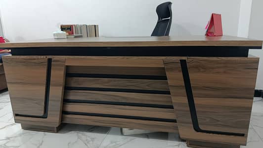 Complete Executive Office Furniture Set – Premium Quality – Excellent