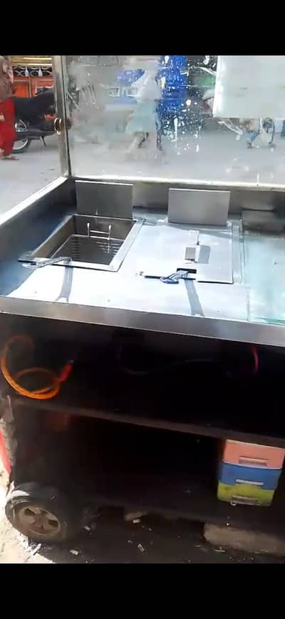 chips & burger counter