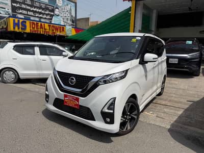 Nissan Dayz Highway Star 2023