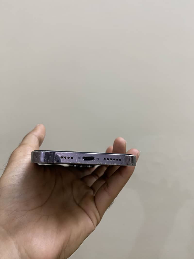 Apple iPhone 14 Pro Max 4