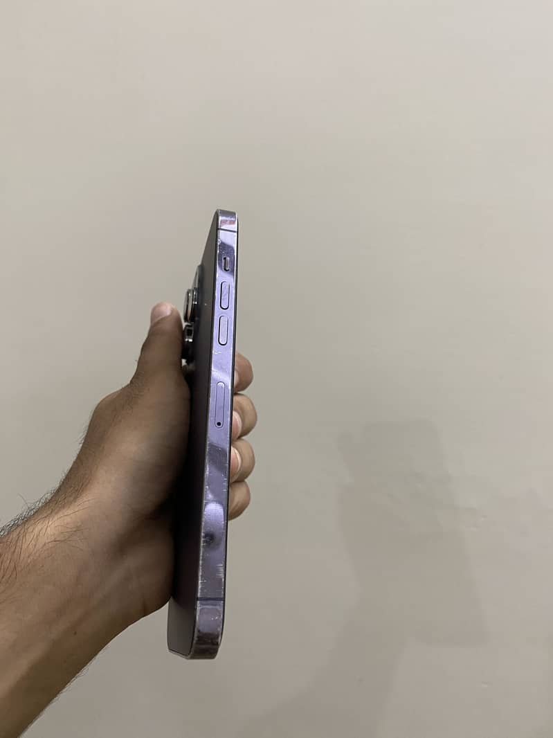 Apple iPhone 14 Pro Max 5