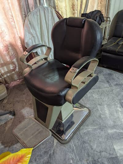 facial and make-up chair