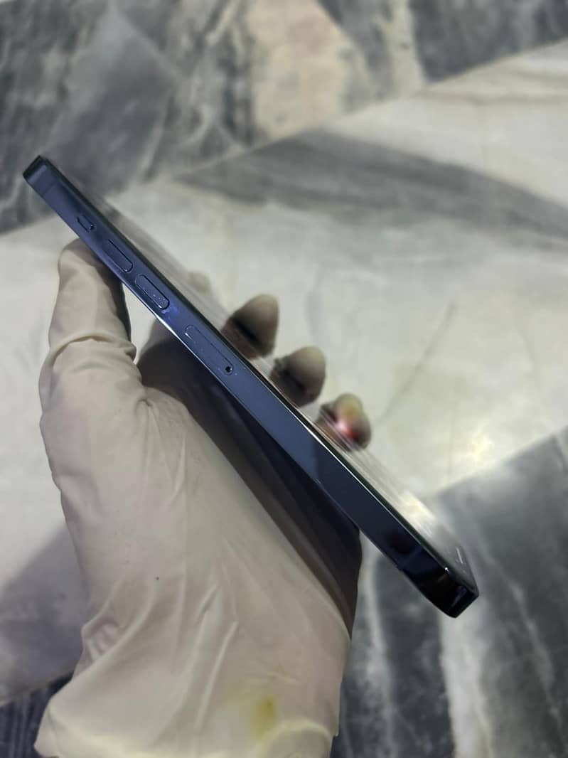 Apple iPhone 13 Pro Max 5