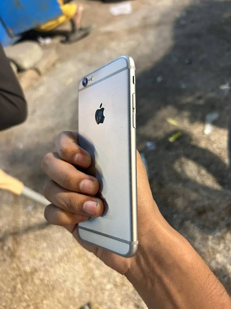 Apple iPhone 6S 0