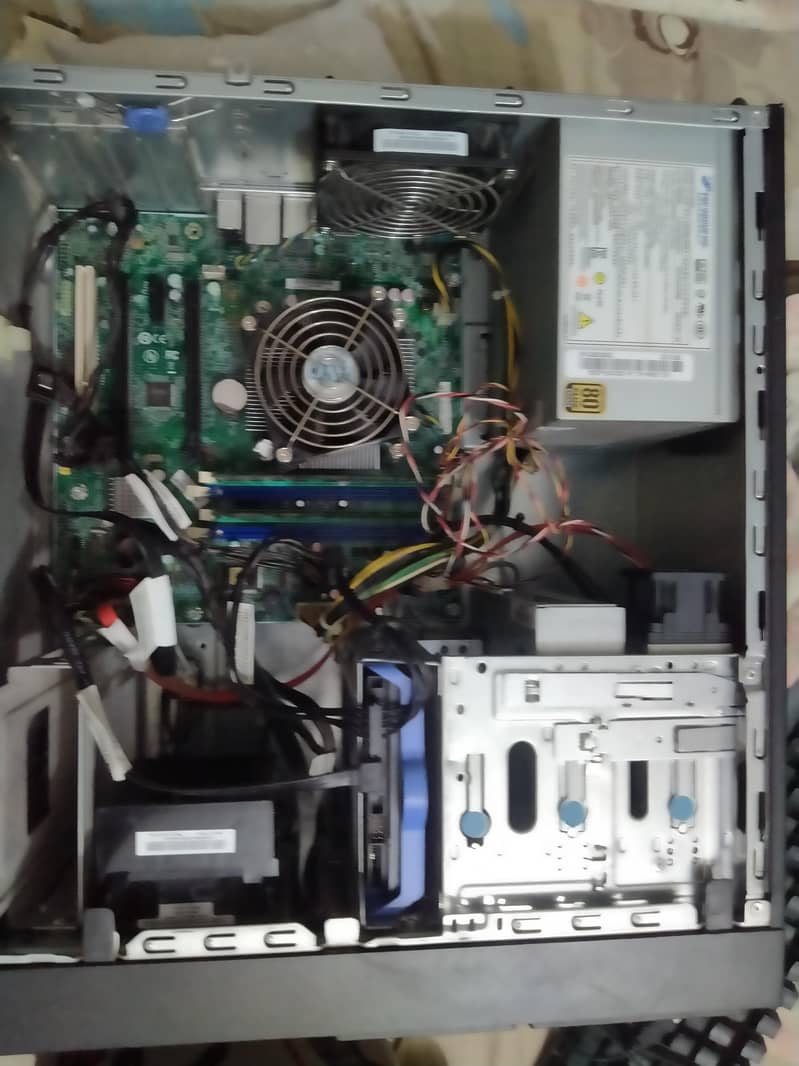ThinkServer 4