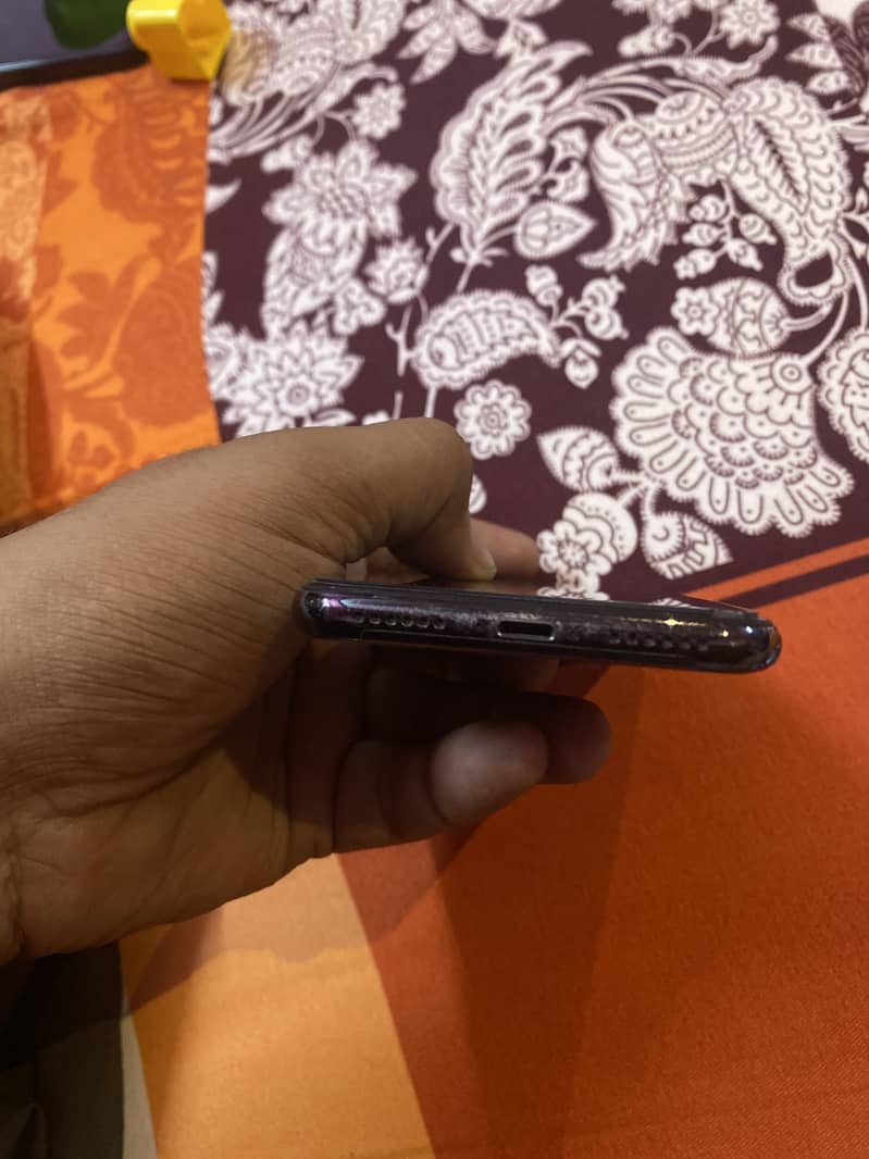 Apple iPhone X 2