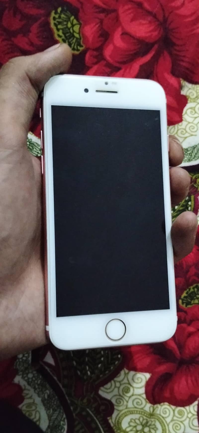 Apple iPhone 7 2
