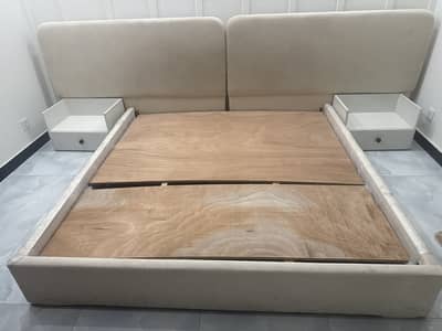 Modern Upholstered King Size Bed with 2 Matching Side Tables