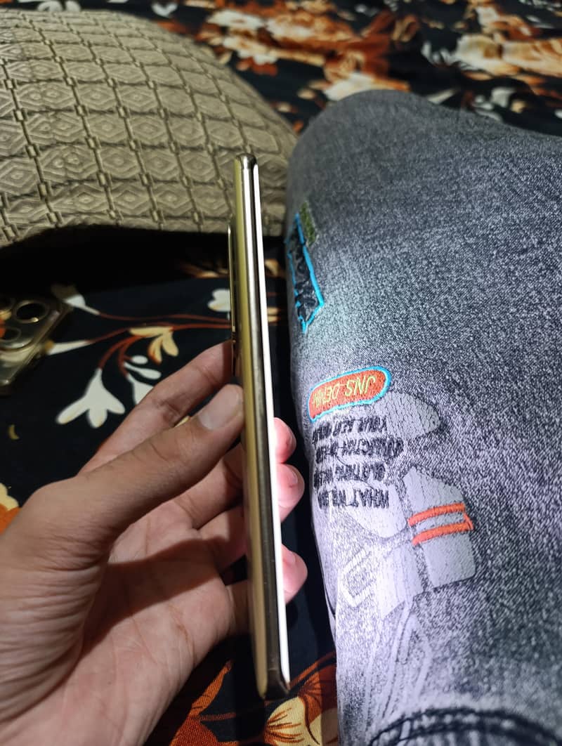 Infinix Zero 30 3