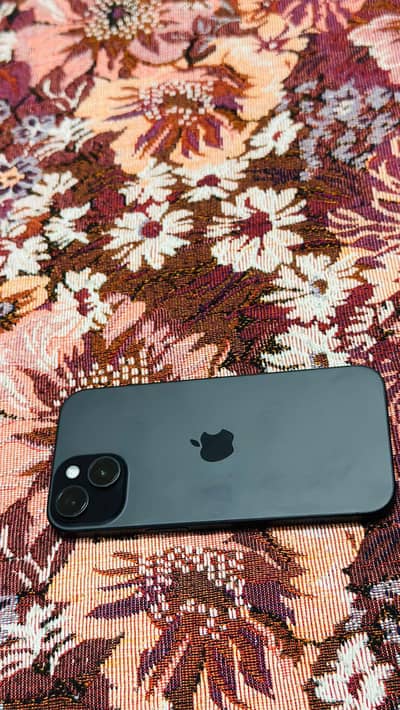 Apple iPhone 15