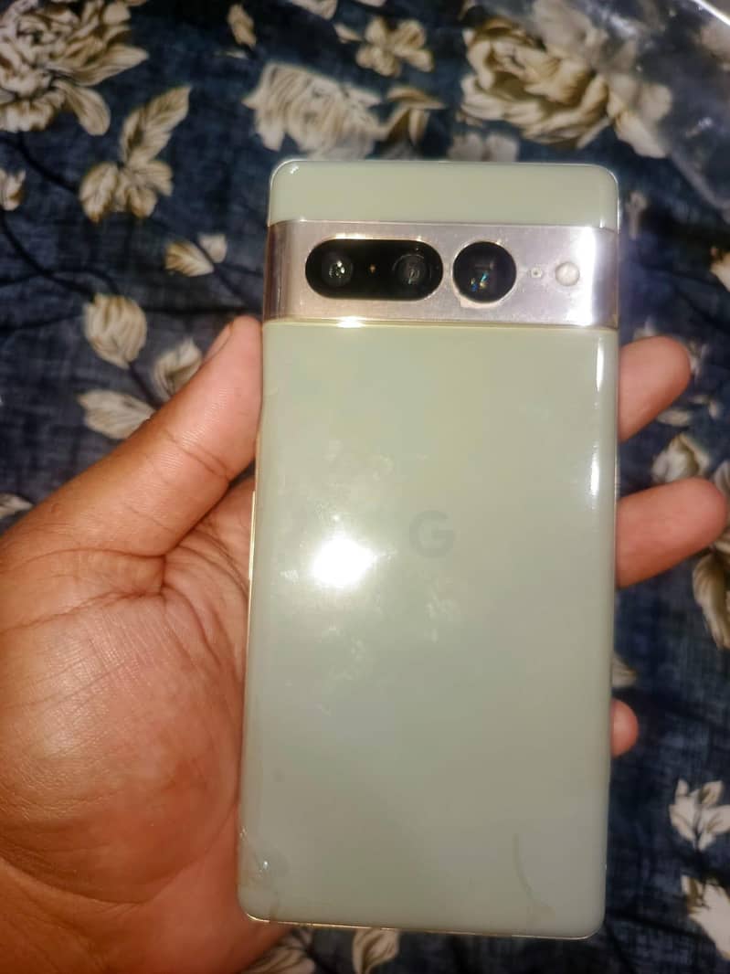 Google Pixel 7 Pro 2