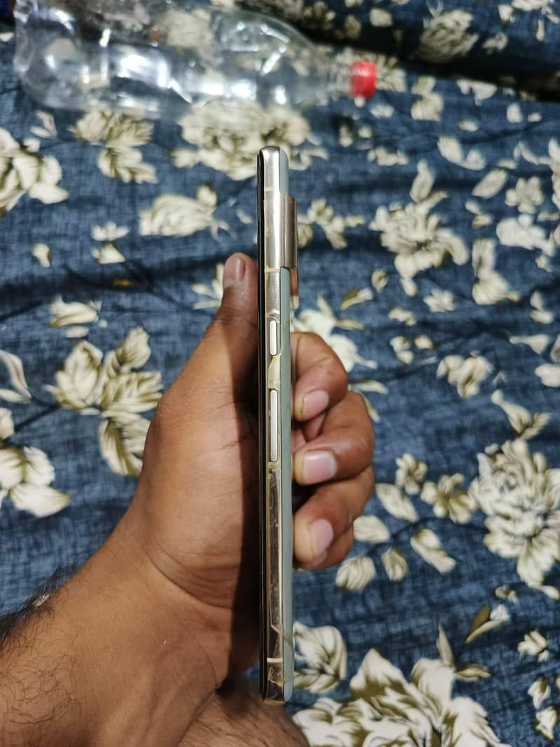 Google Pixel 7 Pro 4