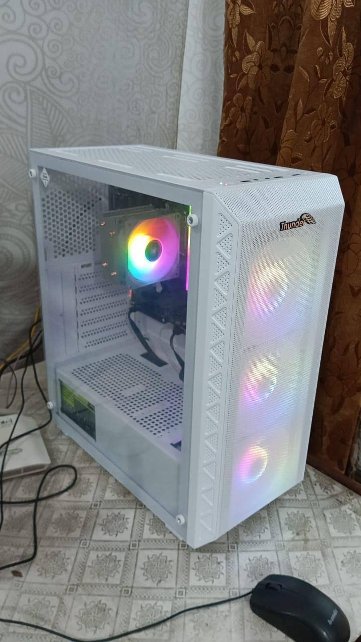 High Performance Gaming PC 0