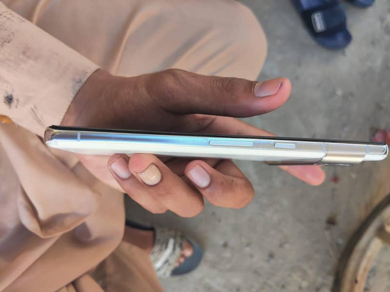 Google Pixel 7 Pro 4