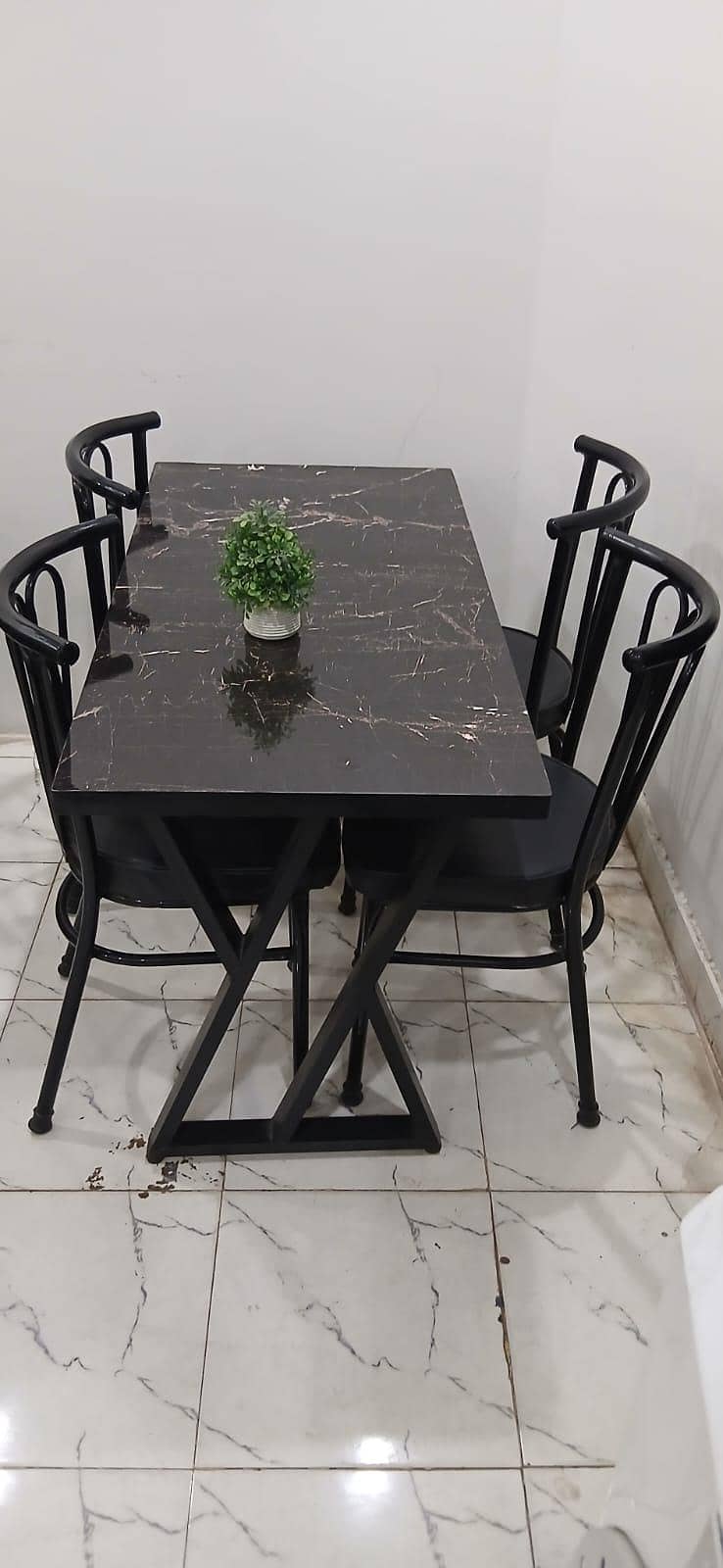 Restaurant Table for 4 0