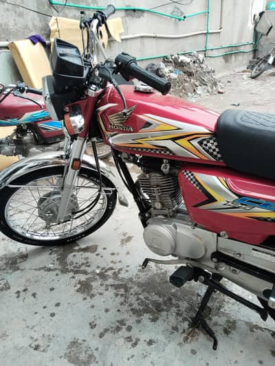 125 (2025) For Sale