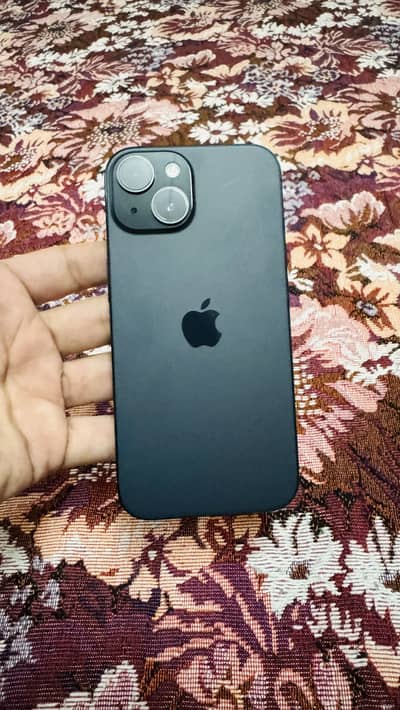 Apple iPhone 15