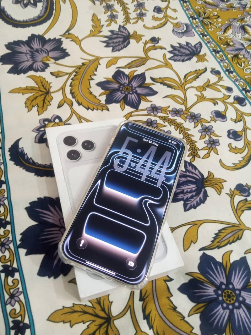Apple iPhone 17 Pro Max 0