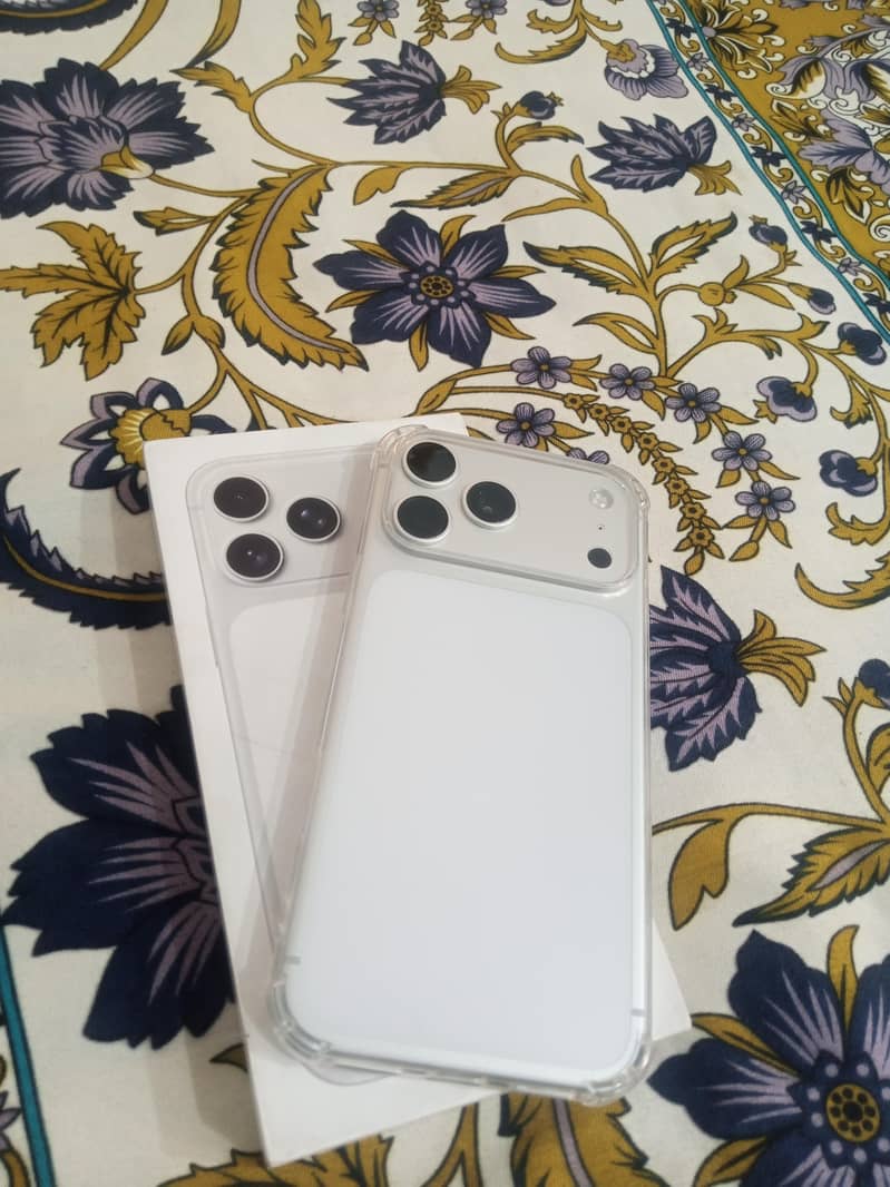 Apple iPhone 17 Pro Max 2
