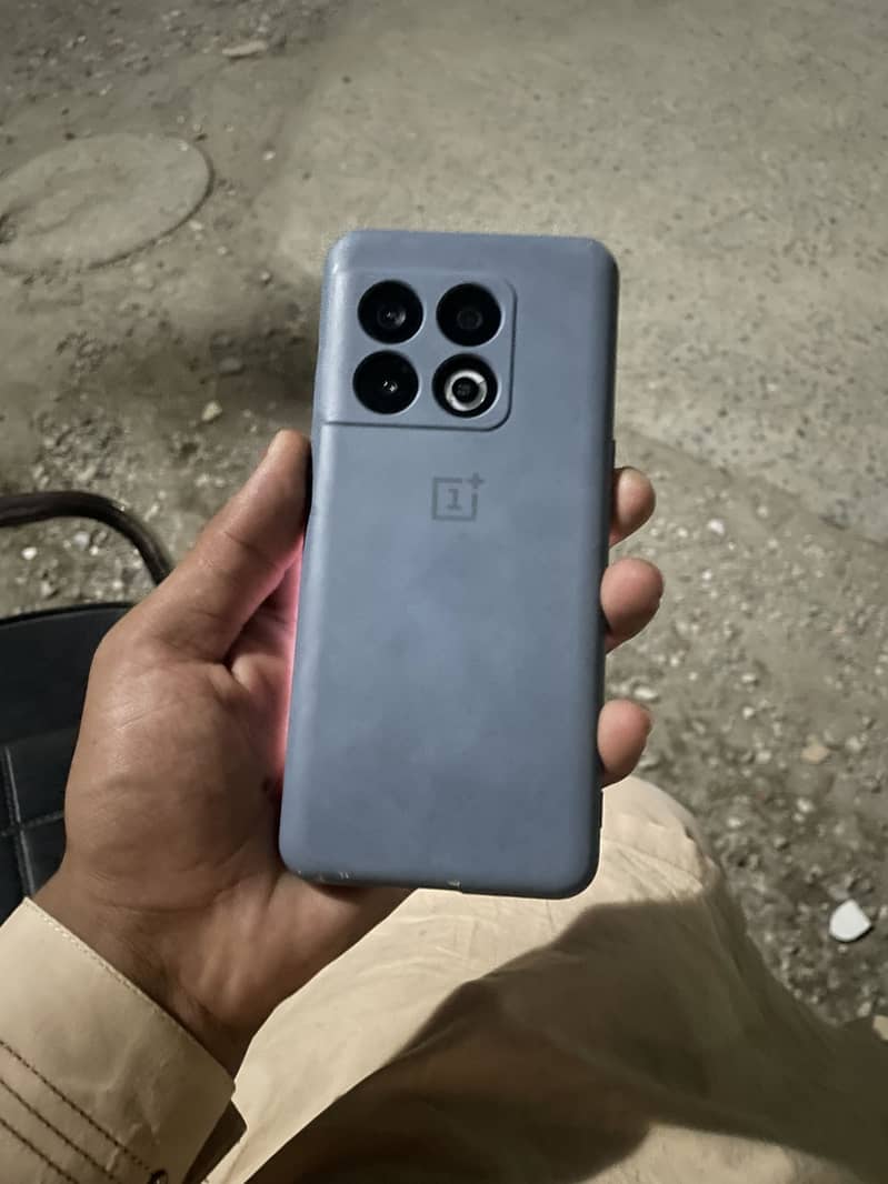 One Plus 10 Pro 5