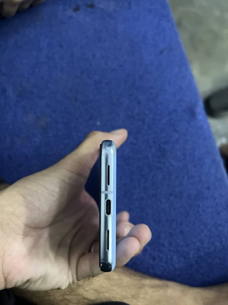 Google Pixel 8 Pro 4