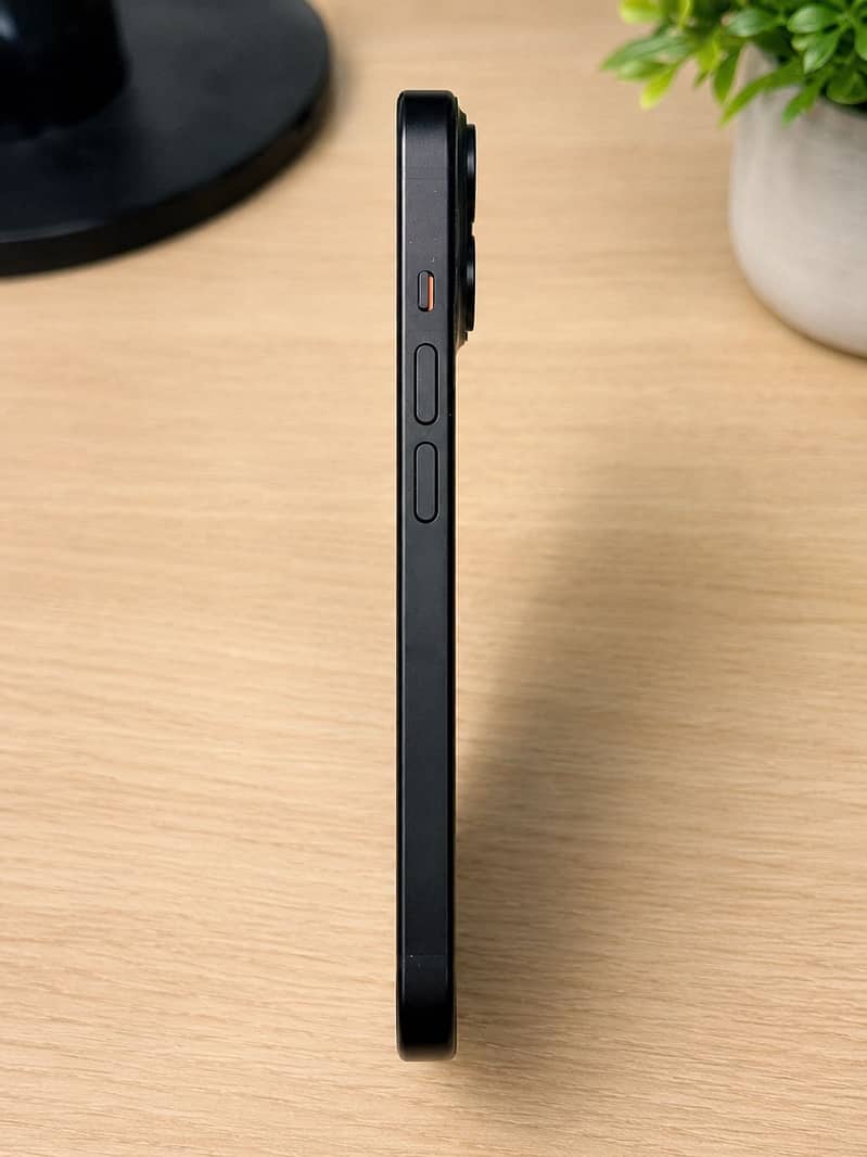Apple iPhone 15 3