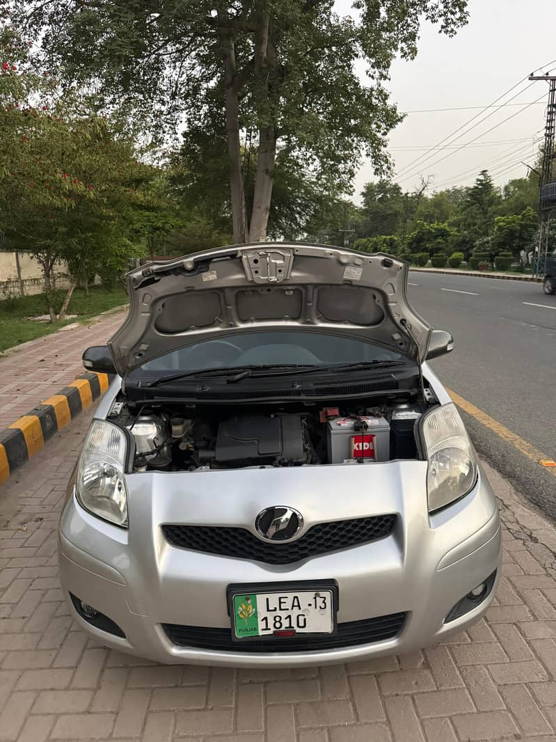 Toyota Vitz 2013 2
